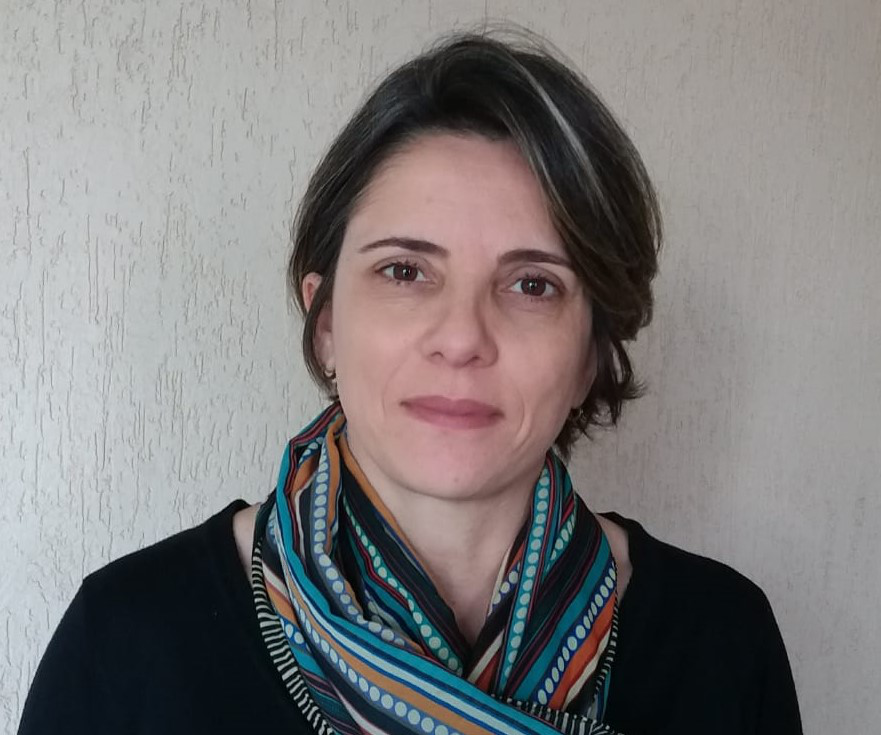 Dra. Gláucia Cota - Infectologista